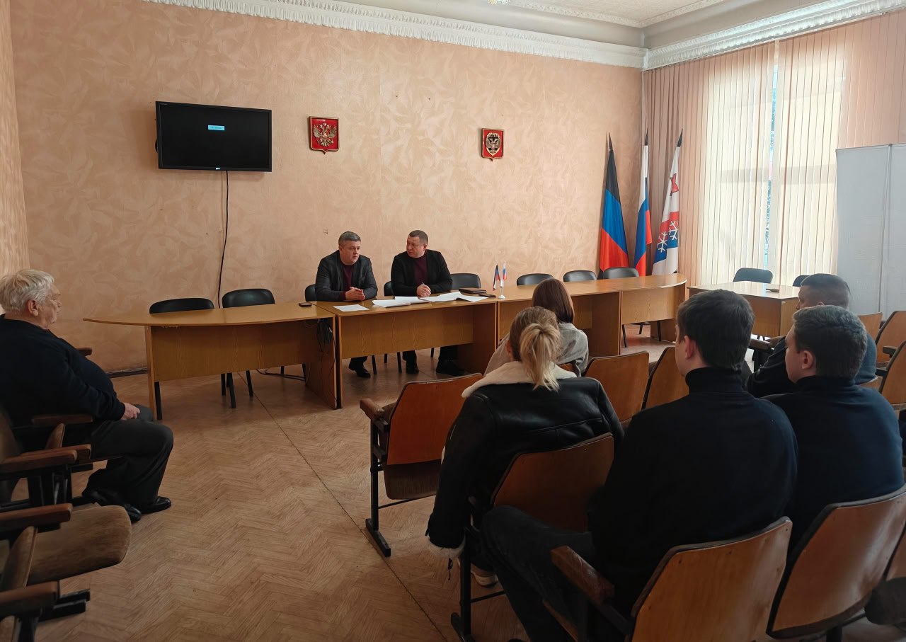 Сергей Ермаков: В рамках поручения Главы Республики Дениса Пушилина в городском округе Снежное создан и функционирует штаб по вопросам здравоохранения