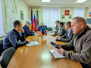 Николай Михайлов: Провел оперативное совещание по текущим вопросам