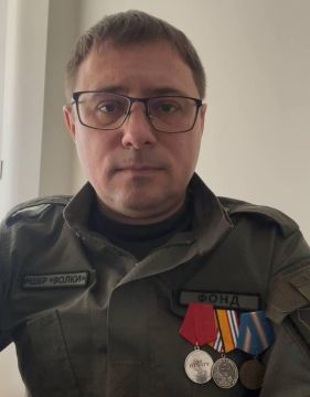 Александр Волошин: Отличная новость! Фонд борьбы с онкологическими заболеваниями кишечника под руководством нашего товарища Сергея Шарапы стал одним из победителей первого конкурса Фонда президентских грантов 2026 года