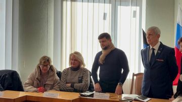 Александр Мальков и Тимур Дьяченко провели сход граждан в Пролетарском районе Донецка