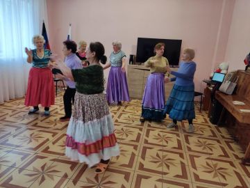 В Центре социального обслуживания Харцызска прошло развлекательное мероприятие
