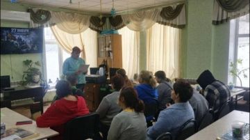 В Кировском доме социального обслуживания прошло мероприятие «День, когда Ленинград выстоял. Вспоминаем и чтим»