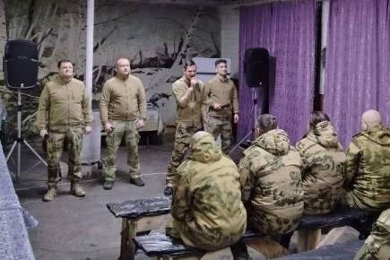 В Донецкой Народной Республике состоялся тур концертной группы ансамбля песни и пляски Южного округа войск национальной гвардии для военнослужащих Росгвардии, выполняющих задачи специальной военной операции