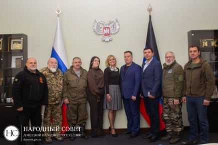 В Народном Совете обсудили подготовку молодых профессиональных кадров