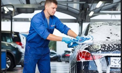 Автомойщик. В автокомплекс «Орион» на ул. Кирова 160 Телефон для связи: