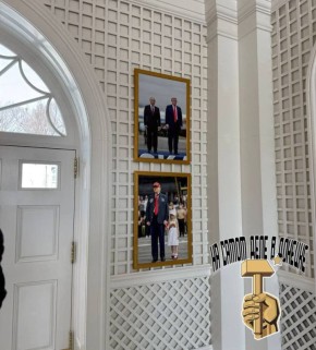 Доброе утро, мирного дня!. Трамп повесил своё фото с Путиным с Аляски в Белом доме