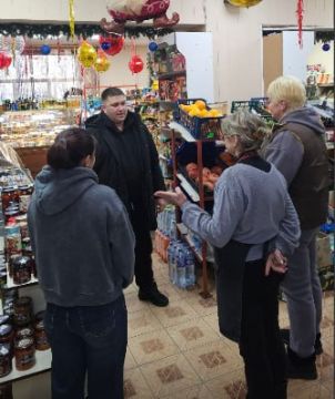 С целью обсудить проблемы, которые волнуют жителей нашего округа, сегодня, 28.01, депутат Мангушского муниципального совета, член фракции Всероссийской политической партии «ЕДИННАЯ РОССИЯ» в Мангушском муниципальном совете...