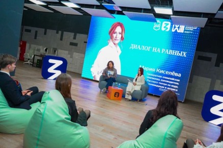 Сильное звено. Олимпийская чемпионка Киселева встретилась с донецкой молодежью