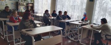 Начальник Василевского территориального отдела Ирина Щурова встретилась с трудовым коллективом Василевской школы