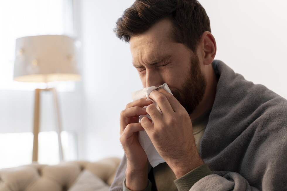 Профессор рассказал о причинах «ложного насморка» без аллергии