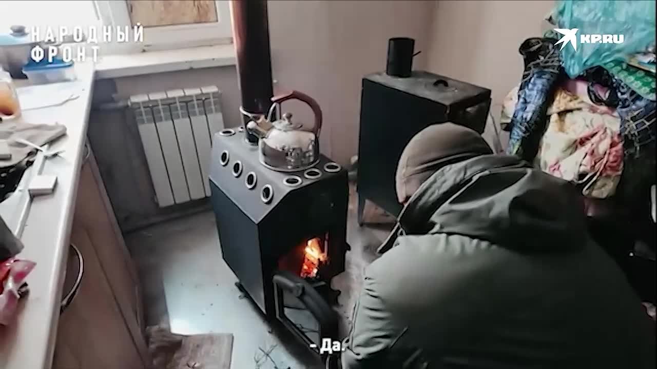 «Главное, что живой осталась»: Народный фронт помог с обогревом квартиры жительнице Курахово