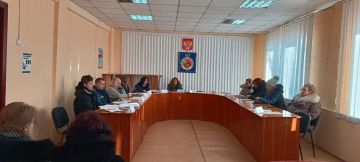 Сегодня, 3 февраля 2026 года, в Управе Кировского внутригородского района Администрации городского округа Донецк прошло заседание Комиссии по делам несовершеннолетних и защите их прав