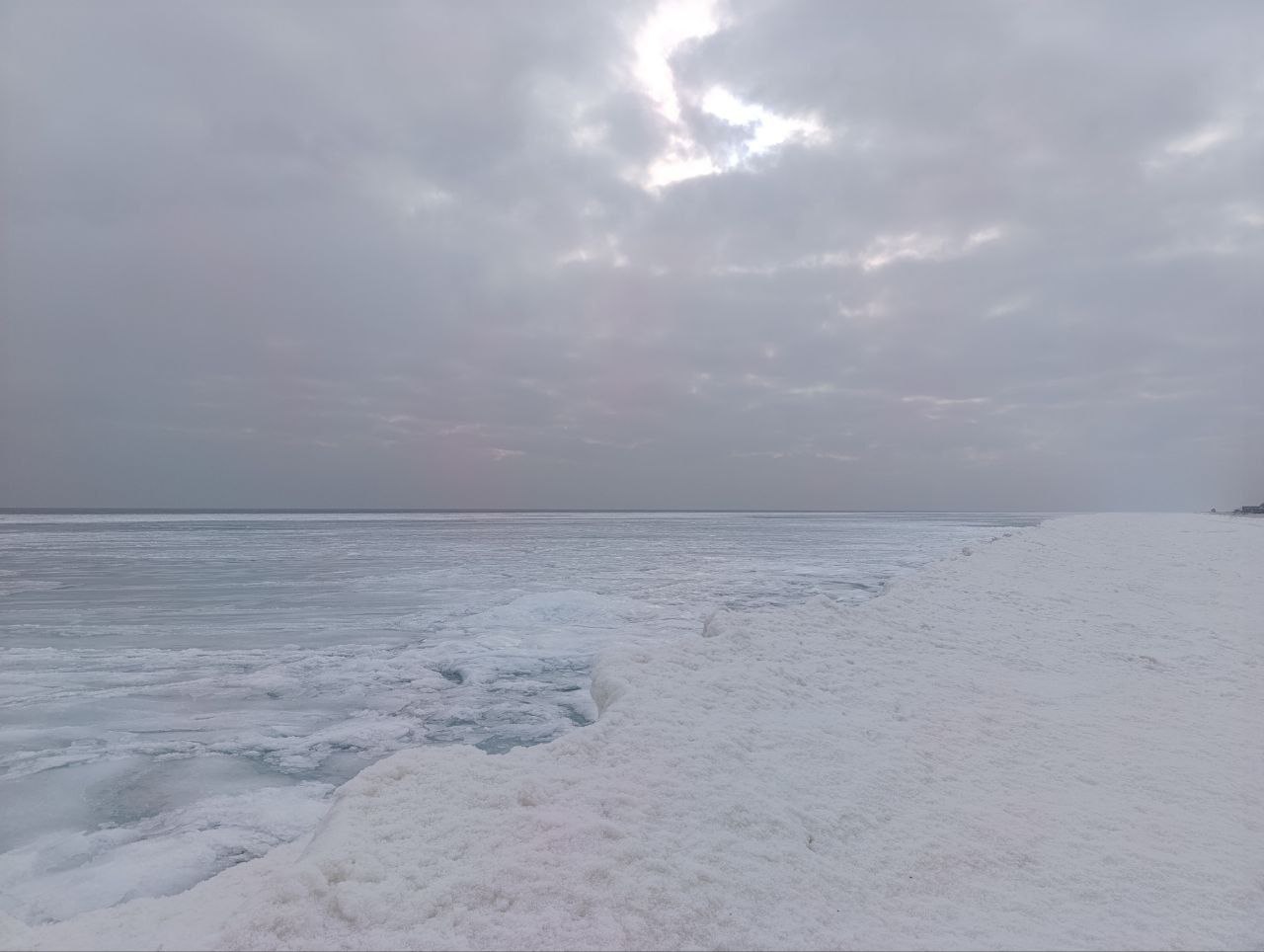 Подземные толчки ощутили не только в ДНР: сейсмологи назвали причины землетрясения в Азовском море