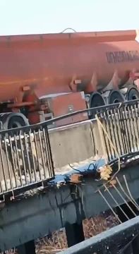 Сама цистерна чудом не взорвалась