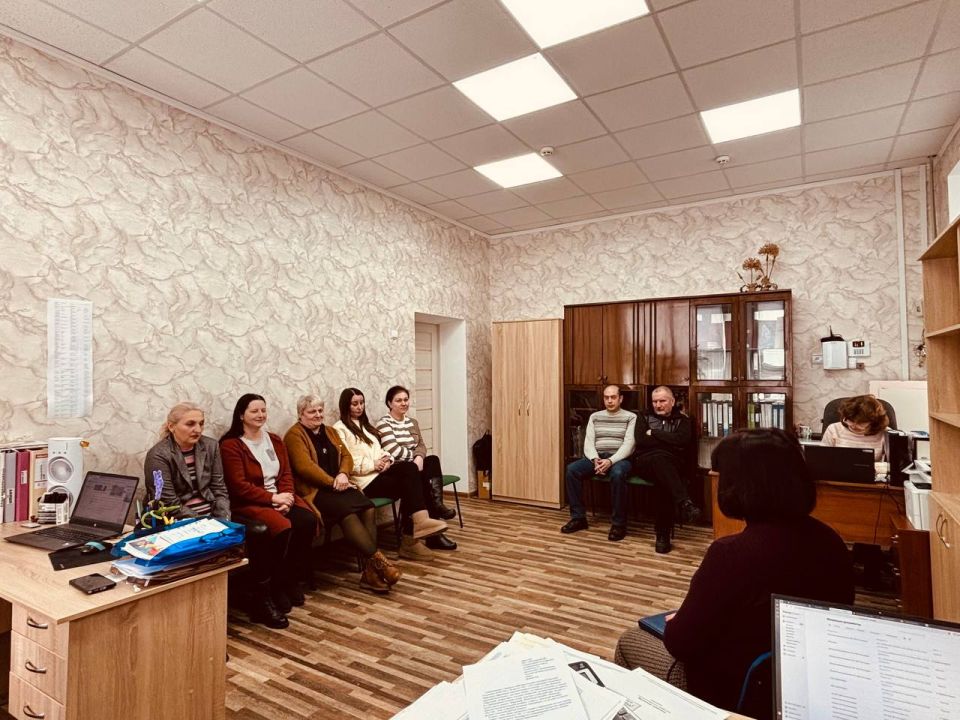Сегодня заместитель главы Администрации Володарского муниципального округа Васильева О.Ф. провела встречу с трудовым коллективом МКУ "Володарский ДК"