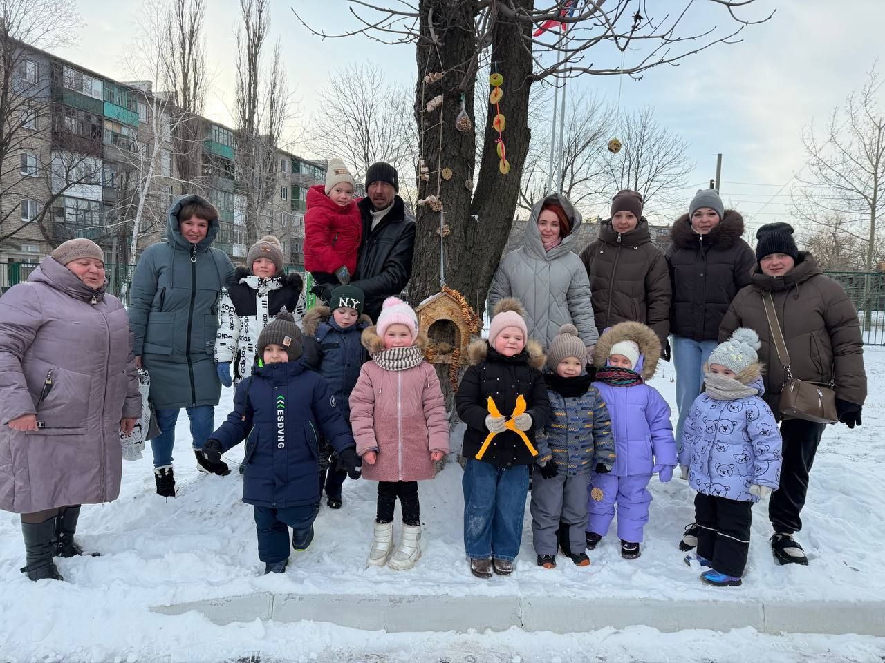 СЪЕДОБНЫЕ КОРМУШКИ ДЛЯ НАШИХ ПЕРНАТЫХ ДРУЗЕЙ