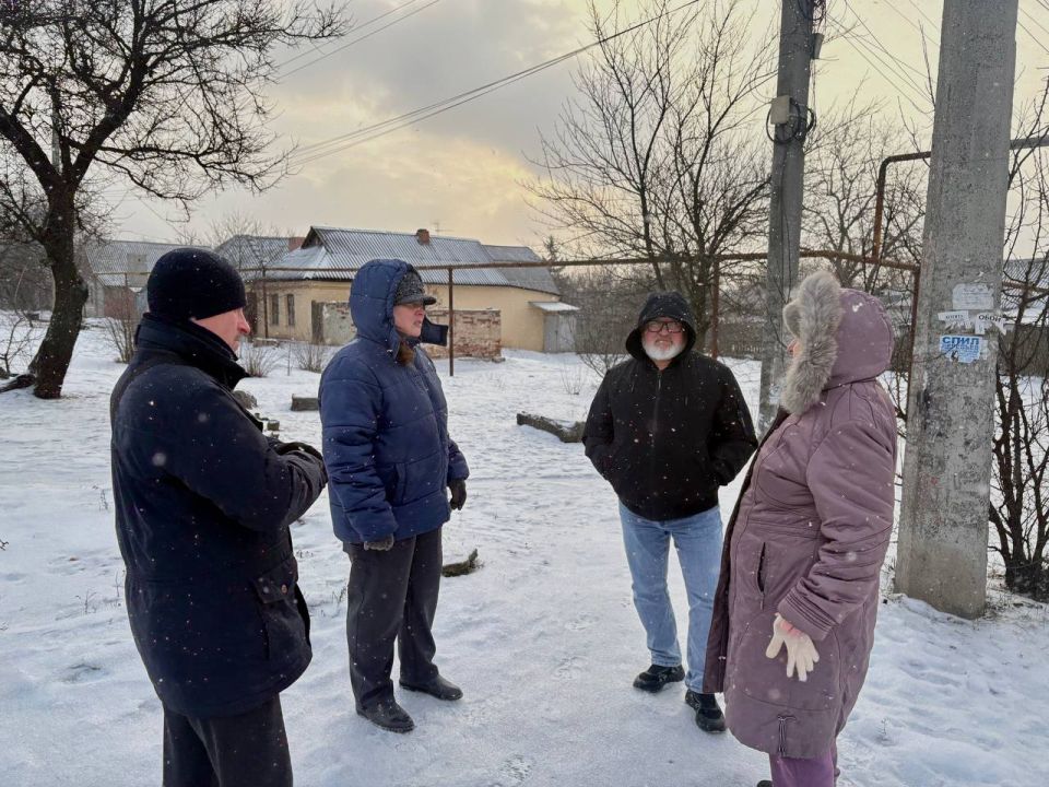 По поручению Главы ДНР Дениса Пушилина в Ленинском районе 09.02.2026 по адресу: г.Донецк, ул. Орская,36 состоялась встреча с жителями