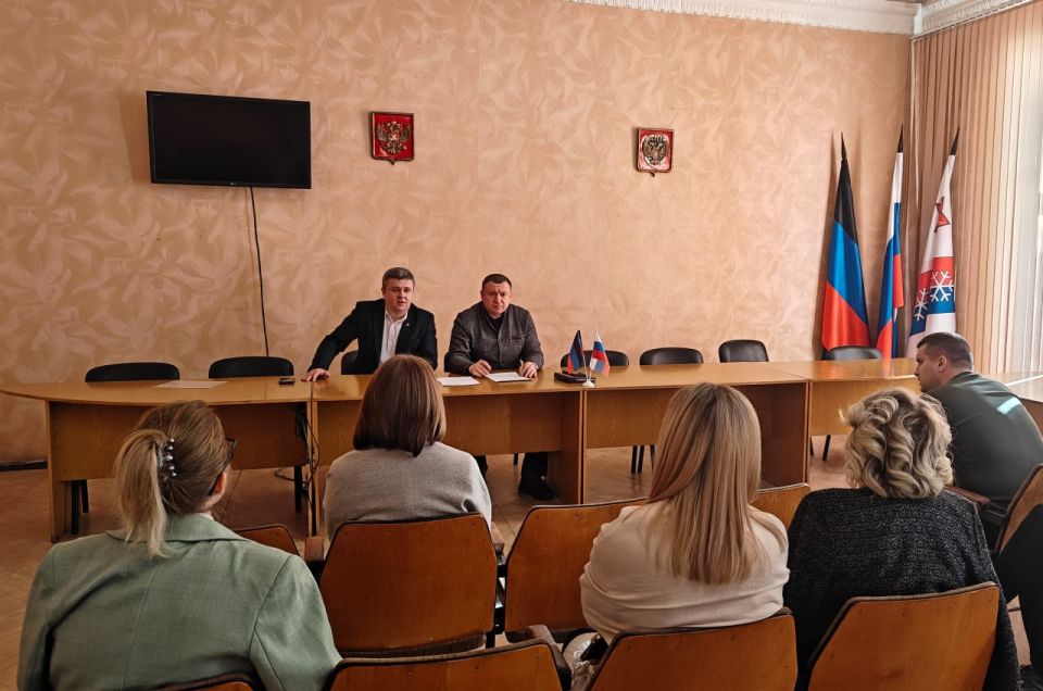 ������ �������: � ������ ��������� ����� ��� ������ �������� � ��������� ������ ������� ������ � ������������� ���� �� �������� ���������������