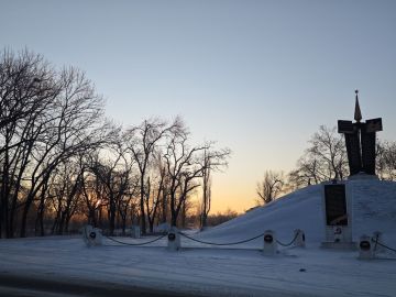 ������ ��������: ������������� ��������. 13 ������� � ���������� ������� � ������������, ����� ������� ��������� ����, ������ ����; ���� ������ � ���� ����� � ������� �����