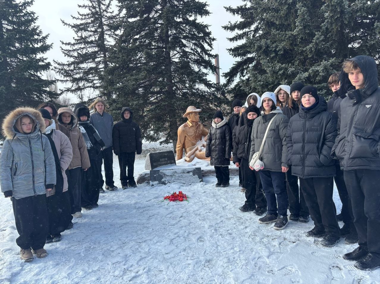 В школах Шахтерского округа провели мероприятия к 37-й годовщине вывода советских войск из Афганистана