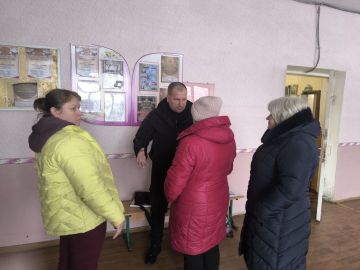 Встреча жителей поселка Новолуганское с заместителем главы городского округа Дебальцево