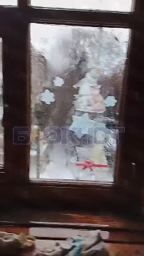 Капремонт крыши обернулся потопом для жителей многоэтажки в Донецке