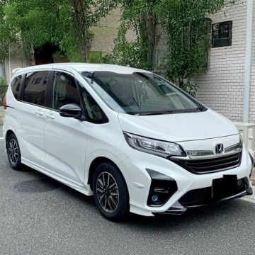 1 400 �.p. Honda Freed, 2021 �.�