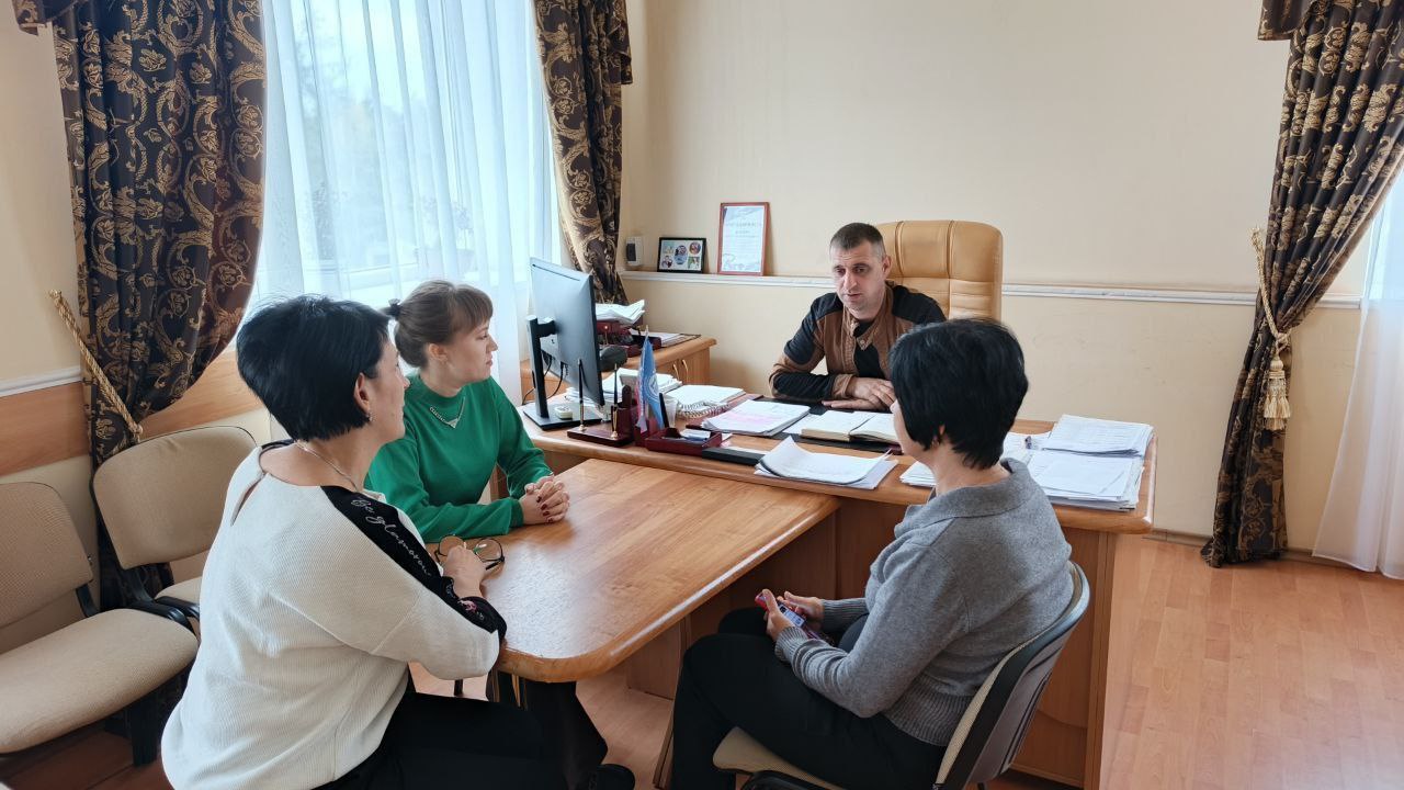 Депутат Иловайского городского совета Олег Валентинович Бехтер провел встречу с жителями