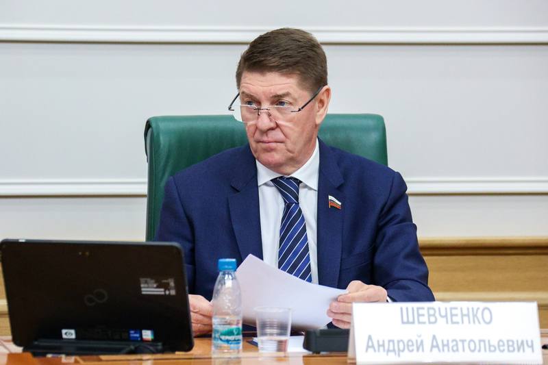 Александр Волошин: #работа_в_СФ. Сегодня в Совете Федерации состоялось очередное заседание Комитета по федеративному устройству, региональной политике, местному самоуправлению и делам Севера под председательством Андрея...