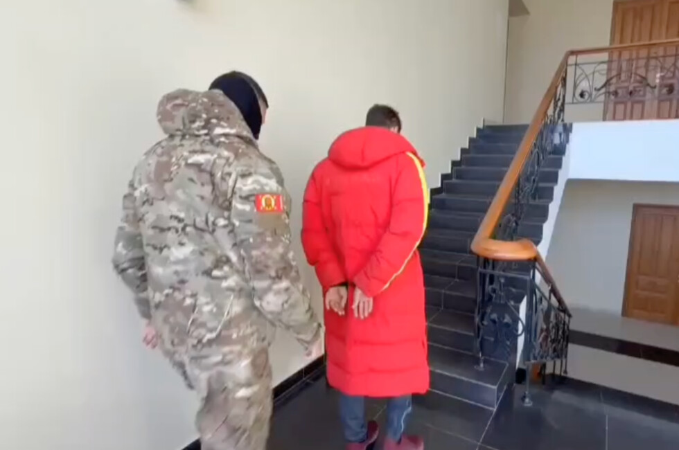 «Услуга» по передаче взятки: в Мариуполе будут судить строительного контролера