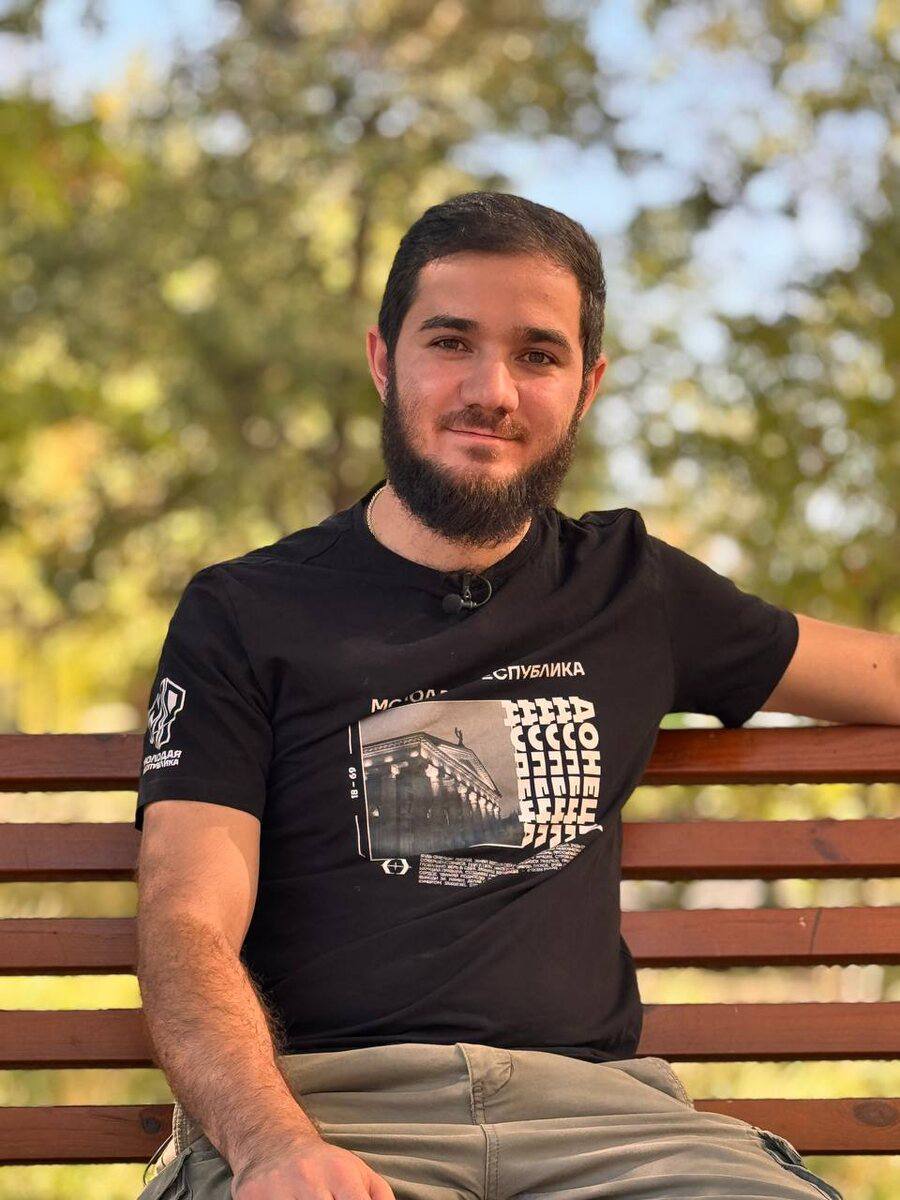 Сегодня свой День рождения празднует депутат Ясиноватского муниципального совета ДНР Микаэль Минасян!