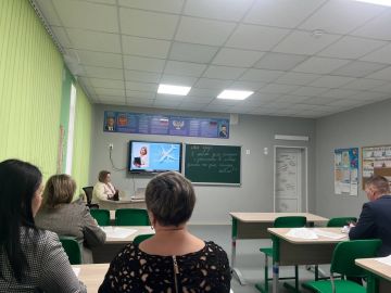 В Мангушском округе выбирали лучшего педагога-психолога: итоги конкурса профессионального мастерства