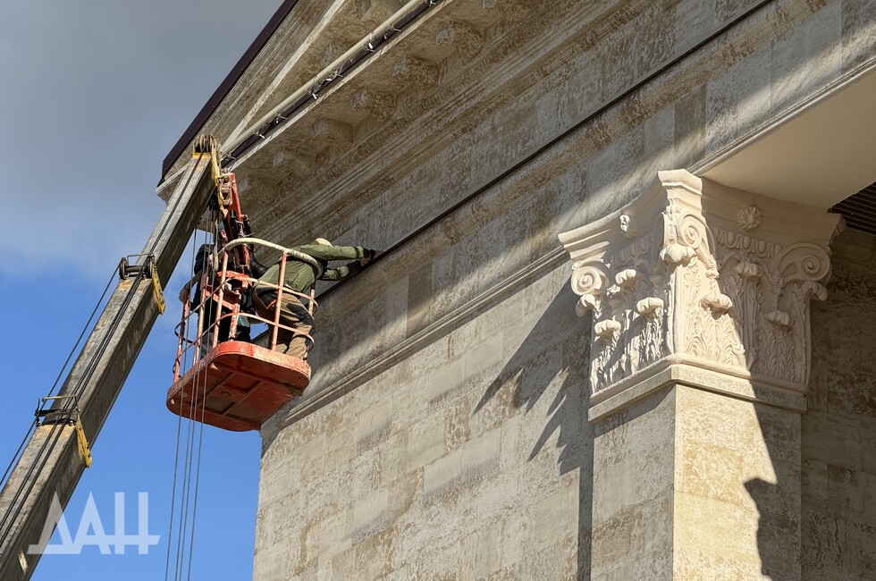 Путин поручил создать план восстановления старинных зданий в каждом регионе РФ