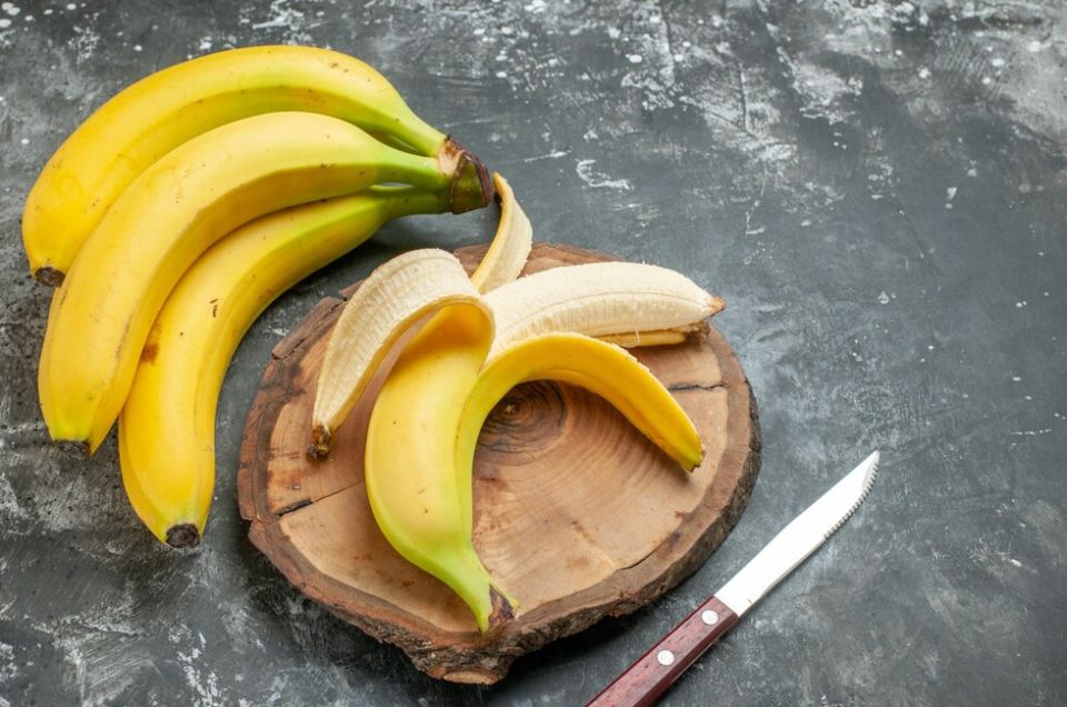 В Россию запретили ввозить бананы короче 14 см