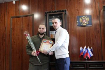 В администрации Краснолиманского муниципального округа по случаю Дня защитника Отечества состоялась встреча с участниками специальной военной операции