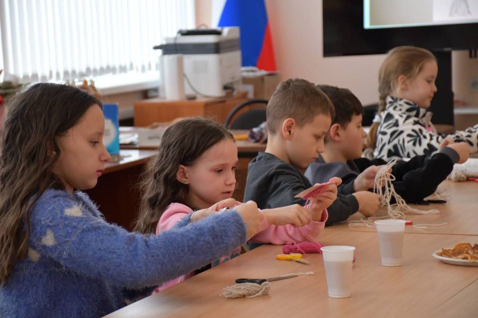 Музейное занятие «Масленица и пробуждение весны» в центре «Геликон»