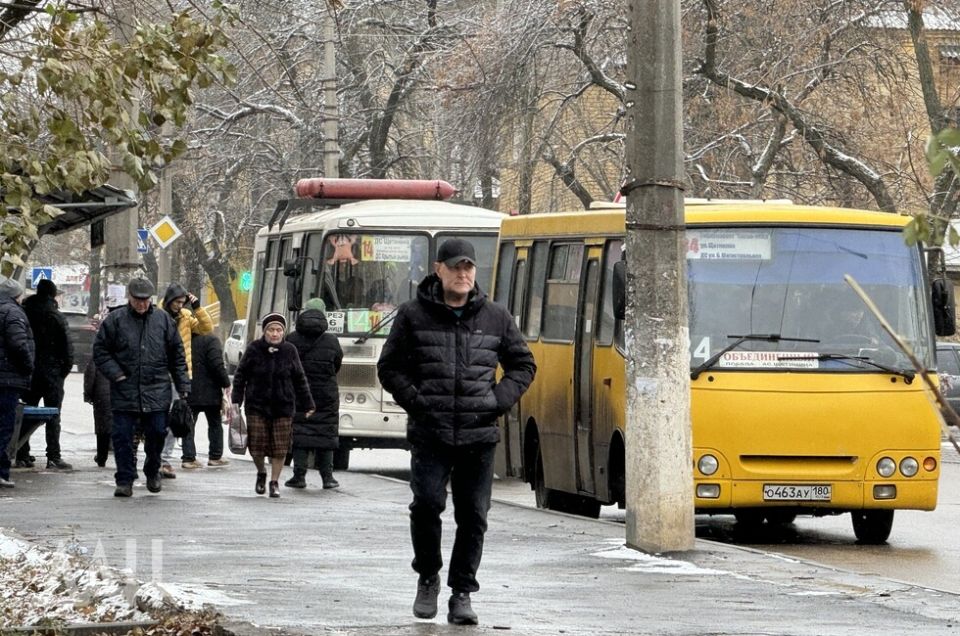 Фильмы, воспоминания и весточки на фронт: как семьи Донбасса отмечают 23 Февраля