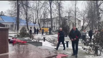 23 ������� � ������ ���� ��� ������� �� ���