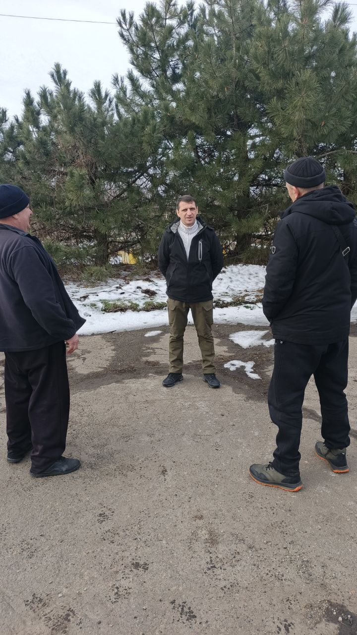 Состоялся выездной прием граждан, который провел депутат Иловайского городского совета Бехтер Олег Валентинович