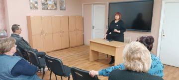 Сегодня, 24 февраля 2026 года, по поручению Главы Республики Дениса Пушилина, заместитель руководителя Управы Людмила Аринович провела встречу с трудовым коллективом ГБПОУ "Донецкий техникум профессиональных технологий" по...