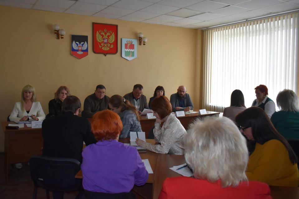 ����� �����: �� ������������ ���������� ��������� � ������������ ����������, �������, �������� ������������� ������ � �������������� ���������� ����������� ��� ��������