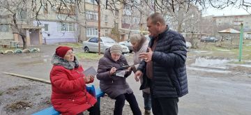 Денис Зубов: СХОД ГРАЖДАН. 25 февраля в Иловайске состоялась встреча жителей с заместителем главы администрации городского округа Иловайск – Александром Васильевичем Кузнецовым