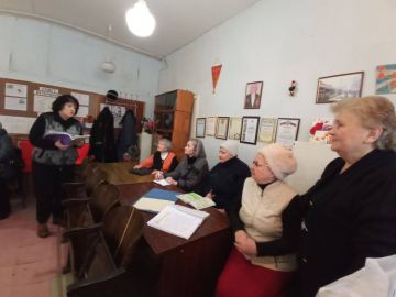 Сегодня 24 февраля 2026 Ася Книшевицкая председатель Совета ветеранов встретились с пенсионерами и ветеранами района