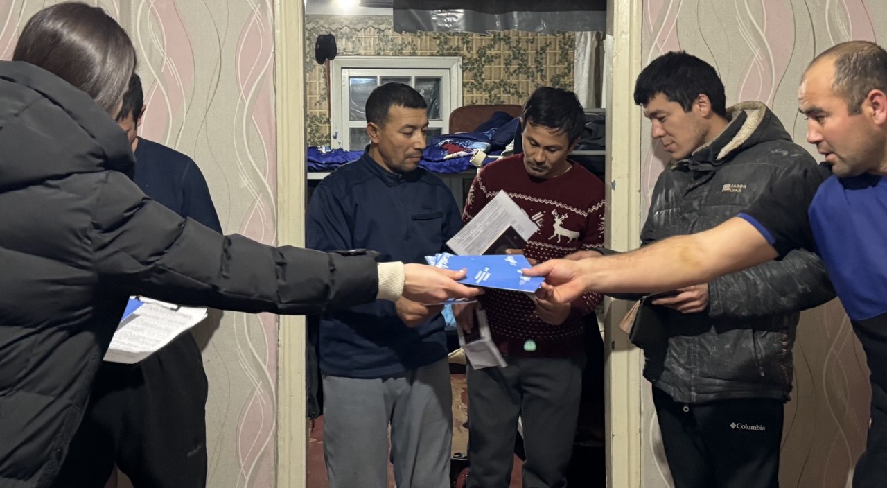 26 февраля представители администрации городского округа Торез Донецкой Народной Республики совместно с представителями ОМВД России «Торезский» провели встречу с трудовыми мигрантами, которые работают на территории...