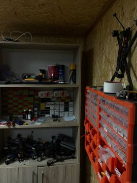 Технический курс держится не только на знаниях, но и на базе