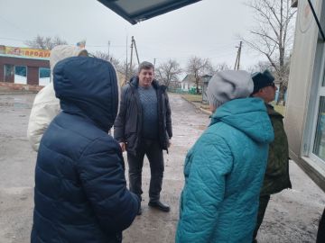 Начальник Белояровского территориального отдела Анатолий Курнышов провёл встречу с жителями села Артемовка