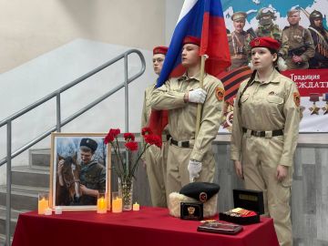 В Кировском продолжается реализация Всероссийского образовательного проекта «Парта Героя»