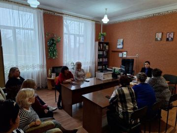 Замглавы администрации Шахтерского округа встретилась с активом первичного отделения «Единой России» Средней школы № 9