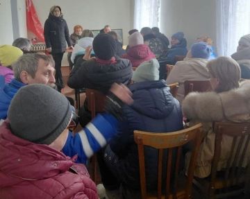 В пгт Войковский состоялась встреча с жителями