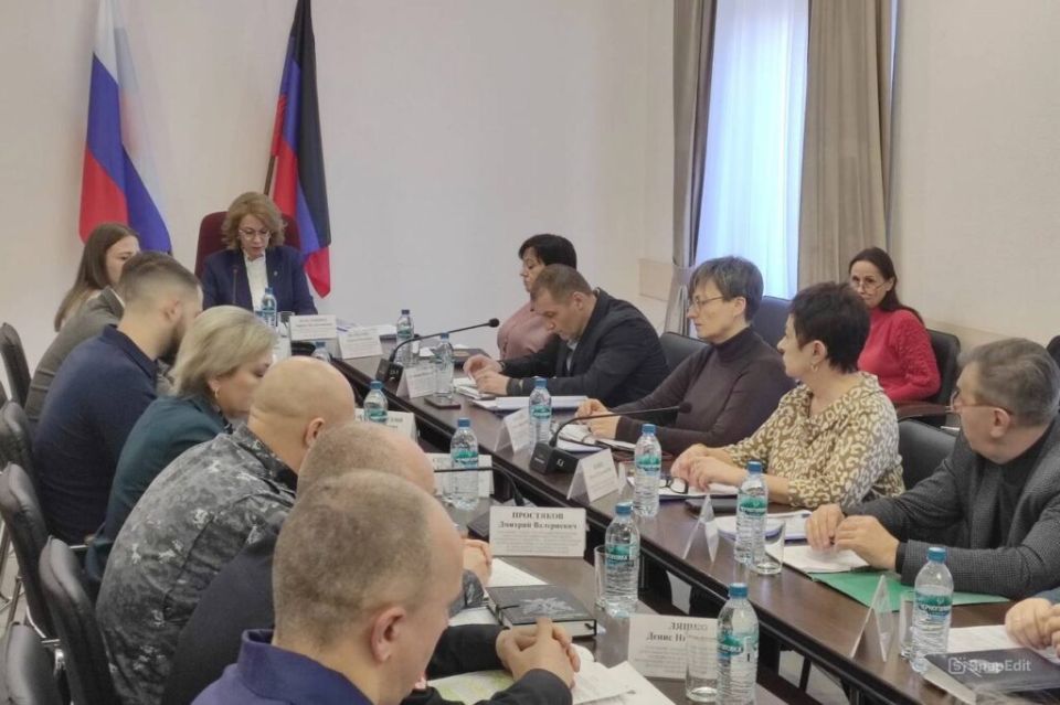 ����- ������� ������ ���������� ������� ��������� ��������������� �������� �� ����� ������������������ � ������ �� ���� � ���